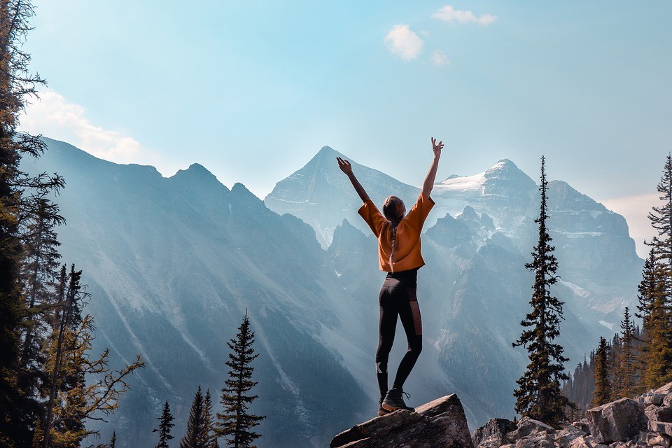 The Genesis of Self Sabotage  – The Fear of Standing Above the Crowd