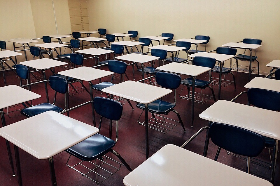 A Message About Finally Leaving School – by Alain Du Botton