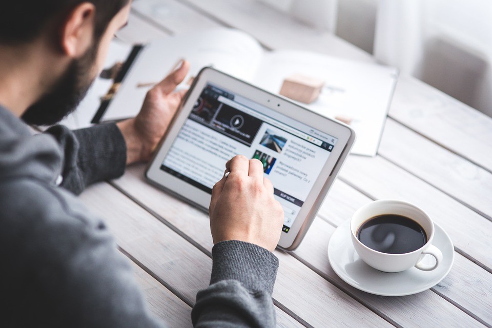 The More Screen Time – The More Self Sabotage